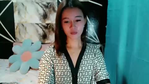 Snapshot of delicious_cum_girlxx chatting on November 2025 05:40:02 AM delicious_cum_girlxx online show from November 2025 05:40:02 AM