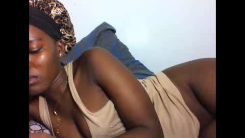 Snapshot of deliciousbabe01 chatting on February 2026 08:46:02 PM EVAH online show from February 2026 08:46:02 PM