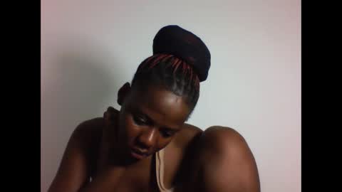 Snapshot of deliciousbabe01 chatting on February 2026 01:13:02 AM EVAH online show from February 2026 01:13:02 AM
