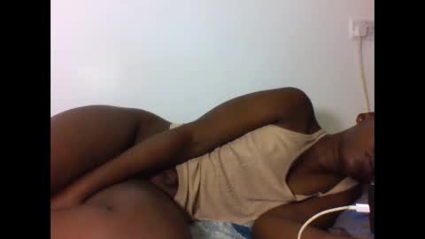 Snapshot of deliciousbabe01 chatting on February 2026 07:01:02 PM EVAH online show from February 2026 07:01:02 PM