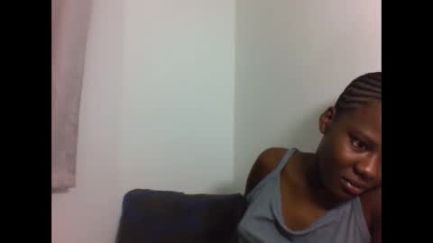 Snapshot of deliciousbabe01 chatting on April 2026 03:00:02 AM EVAH online show from April 2026 03:00:02 AM
