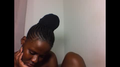 Snapshot of deliciousbabe01 chatting on May 2026 06:37:02 PM EVAH online show from May 2026 06:37:02 PM