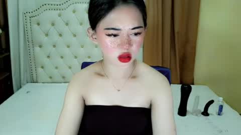 Sophie online show from July 2026 02:05:01 AM