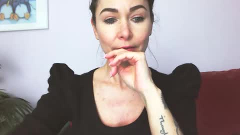 delilah_sweet online show from December 2025 02:37:02 PM