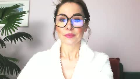 delilah_sweet online show from June 2026 03:23:01 PM