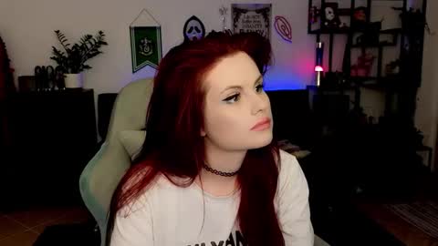 dellacrush_ online show from February 2026 06:06:01 PM