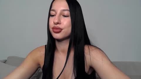 delly_love online show from September 2025 07:03:01 PM