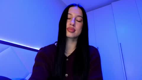 delly_love online show from April 2026 08:14:02 PM