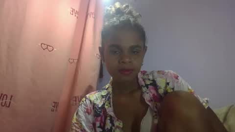 delphine online show from April 2026 04:13:02 AM
