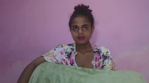 delphine online show from May 2026 03:13:02 AM
