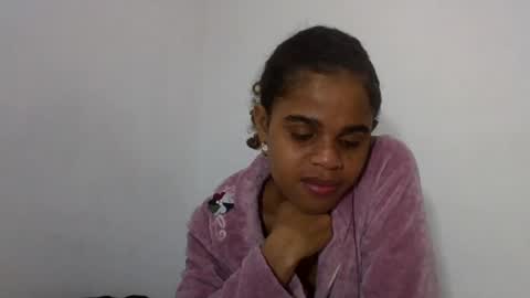 delphine online show from June 2026 05:00:01 PM