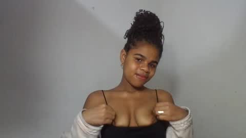 delphine online show from July 2026 12:57:01 AM