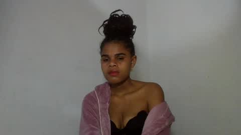 delphine online show from July 2026 05:22:02 PM