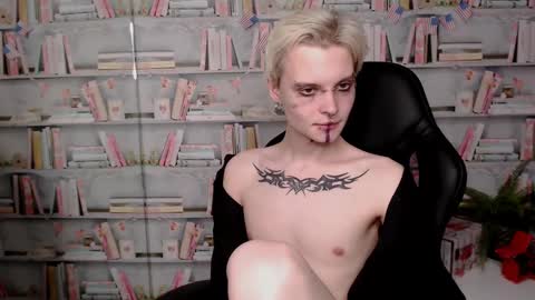 Snapshot of demianenglen chatting on March 2025 04:08:02 AM demianenglen online show from March 2025 04:08:02 AM