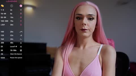 Snapshot of demii_doll chatting on October 2025 09:28:02 AM Demii online show from October 2025 09:28:02 AM