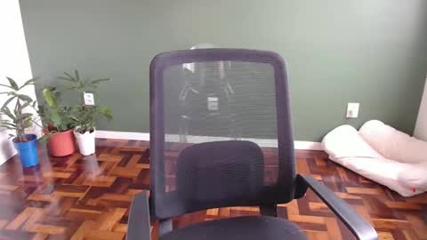 demmetria online show from October 2025 05:19:02 PM