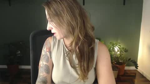 Snapshot of demmetria chatting on March 2026 11:44:01 PM demmetria online show from March 2026 11:44:01 PM