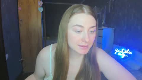 Sophie online show from February 2025 01:19:02 PM