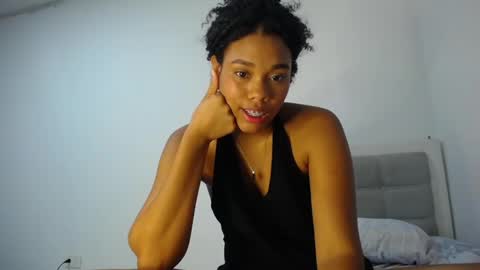 Snapshot of dena_k_ chatting on February 2025 09:33:02 PM Dena k s online show from February 2025 09:33:02 PM