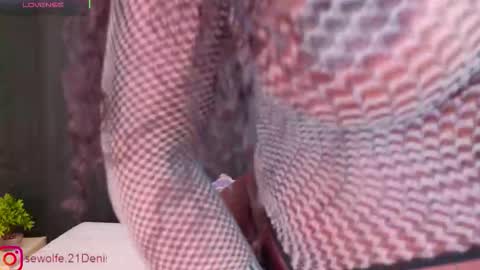 Denisse online show from October 2025 12:30:02 PM