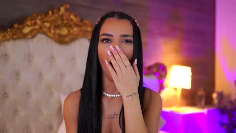 denisedevilles online show from February 2025 12:11:02 PM