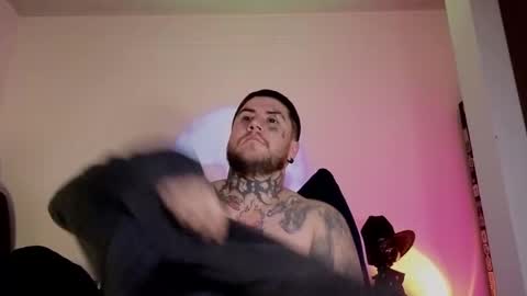 Snapshot of denjig chatting on November 2025 02:00:01 AM Oliver online show from November 2025 02:00:01 AM