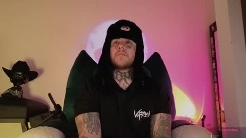 Snapshot of denjig chatting on November 2025 03:45:01 AM Oliver online show from November 2025 03:45:01 AM