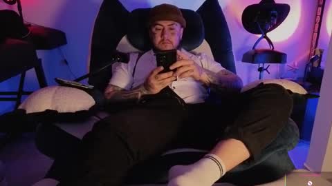 Snapshot of denjig chatting on January 2026 03:12:02 AM Oliver online show from January 2026 03:12:02 AM