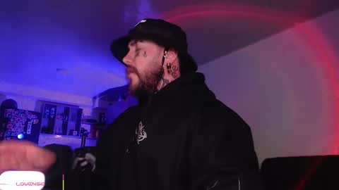 Snapshot of denjig chatting on March 2026 02:47:01 AM Oliver online show from March 2026 02:47:01 AM