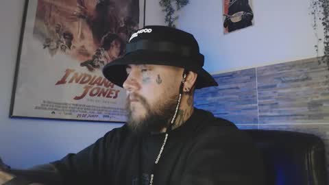 Snapshot of denjig chatting on March 2026 11:19:02 PM Oliver online show from March 2026 11:19:02 PM