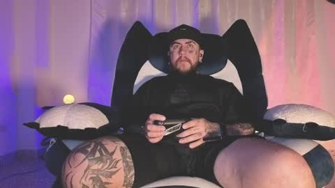 Snapshot of denjig chatting on April 2026 03:15:02 AM Oliver online show from April 2026 03:15:02 AM