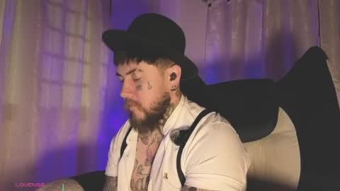 Snapshot of denjig chatting on April 2026 03:39:02 AM Oliver online show from April 2026 03:39:02 AM