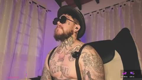 Snapshot of denjig chatting on April 2026 03:22:02 AM Oliver online show from April 2026 03:22:02 AM