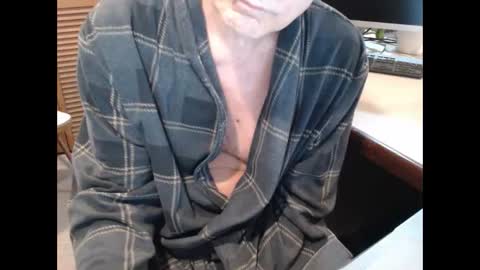 Snapshot of denn_jett chatting on January 2025 11:39:01 AM Den Jet online show from January 2025 11:39:01 AM