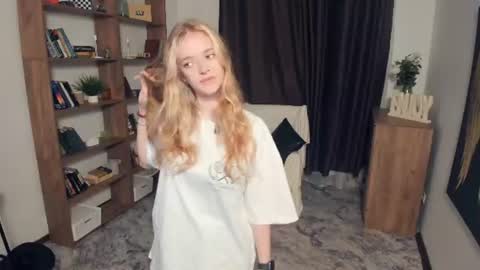 Denna online show from July 2026 08:30:01 PM