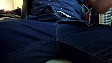 dennis210586 online show from January 2026 06:57:02 PM