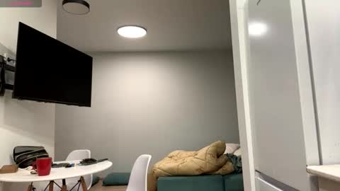 Snapshot of denniskibler chatting on February 2026 04:44:01 PM Denni online show from February 2026 04:44:01 PM