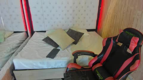 dennyzeans online show from February 2026 11:20:02 AM