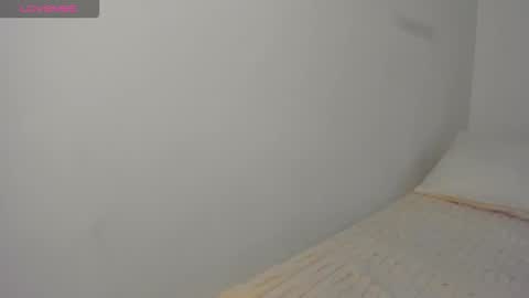 Snapshot of dephne_ chatting on December 2025 04:39:02 AM Dephne online show from December 2025 04:39:02 AM