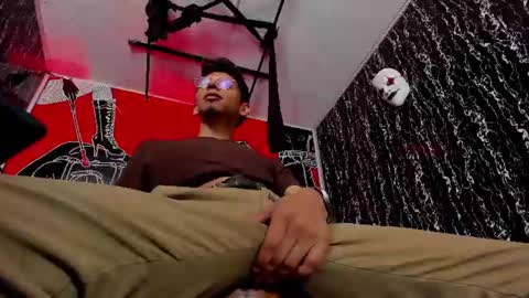 Dereck online show from July 2026 06:35:02 PM