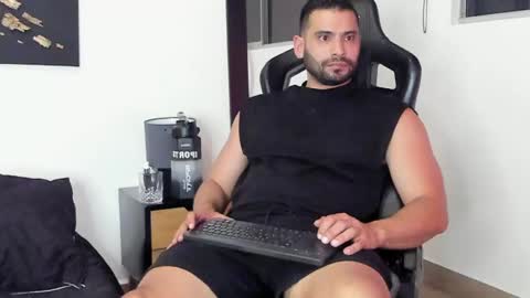 Dereck Vega online show from December 2024 01:36:01 AM