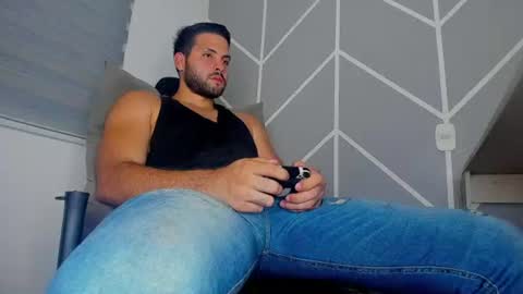dereckhardd online show from July 2026 11:22:01 PM