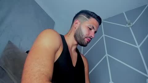 dereckhardd online show from July 2026 07:38:01 PM