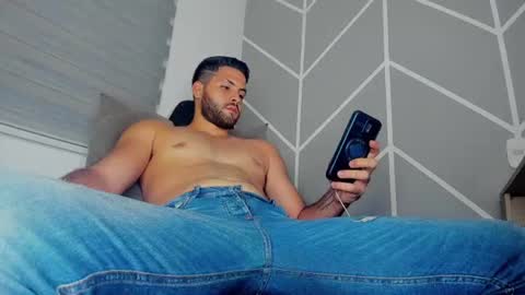 dereckhardd online show from July 2026 05:58:01 AM