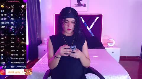 Snapshot of derek_greyy_ chatting on January 2025 08:15:01 PM derek grey online show from January 2025 08:15:01 PM