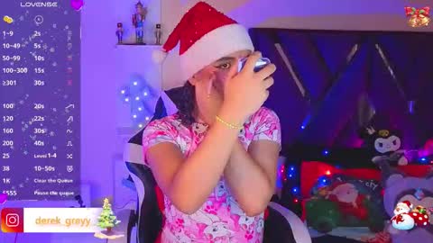 Snapshot of derek_greyy_ chatting on December 2025 08:27:01 PM derek grey online show from December 2025 08:27:01 PM