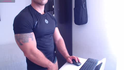 Derek online show from December 2024 04:29:02 PM