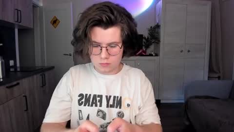 Derek online show from June 2026 06:34:01 PM