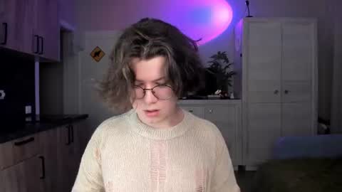 Derek online show from July 2026 09:17:01 PM