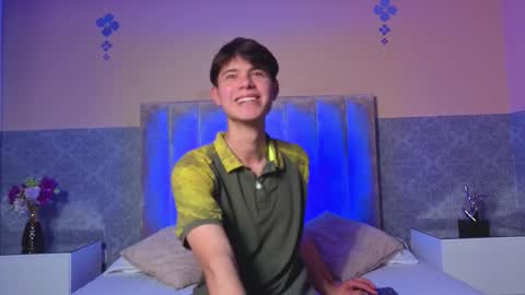 Snapshot of derek_sinn chatting on February 2026 09:13:01 PM derek_sinn online show from February 2026 09:13:01 PM